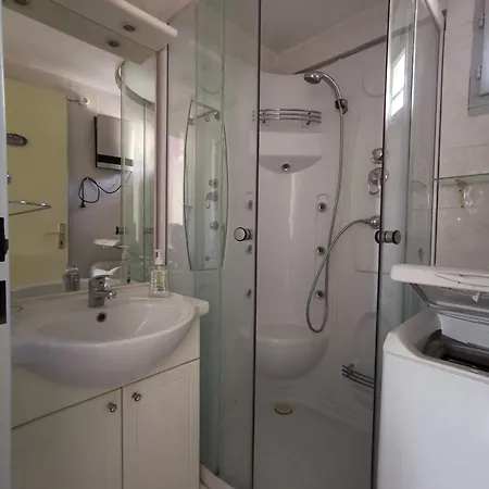 Apartment 2 Chambres Dans Calme Avec Piscine, Parking Et Tennis - Cap D'agde - Ref: Ipa 397 *